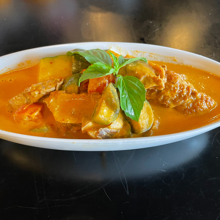 Delicious Duck Curry Experience