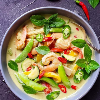 Green Curry Prawns